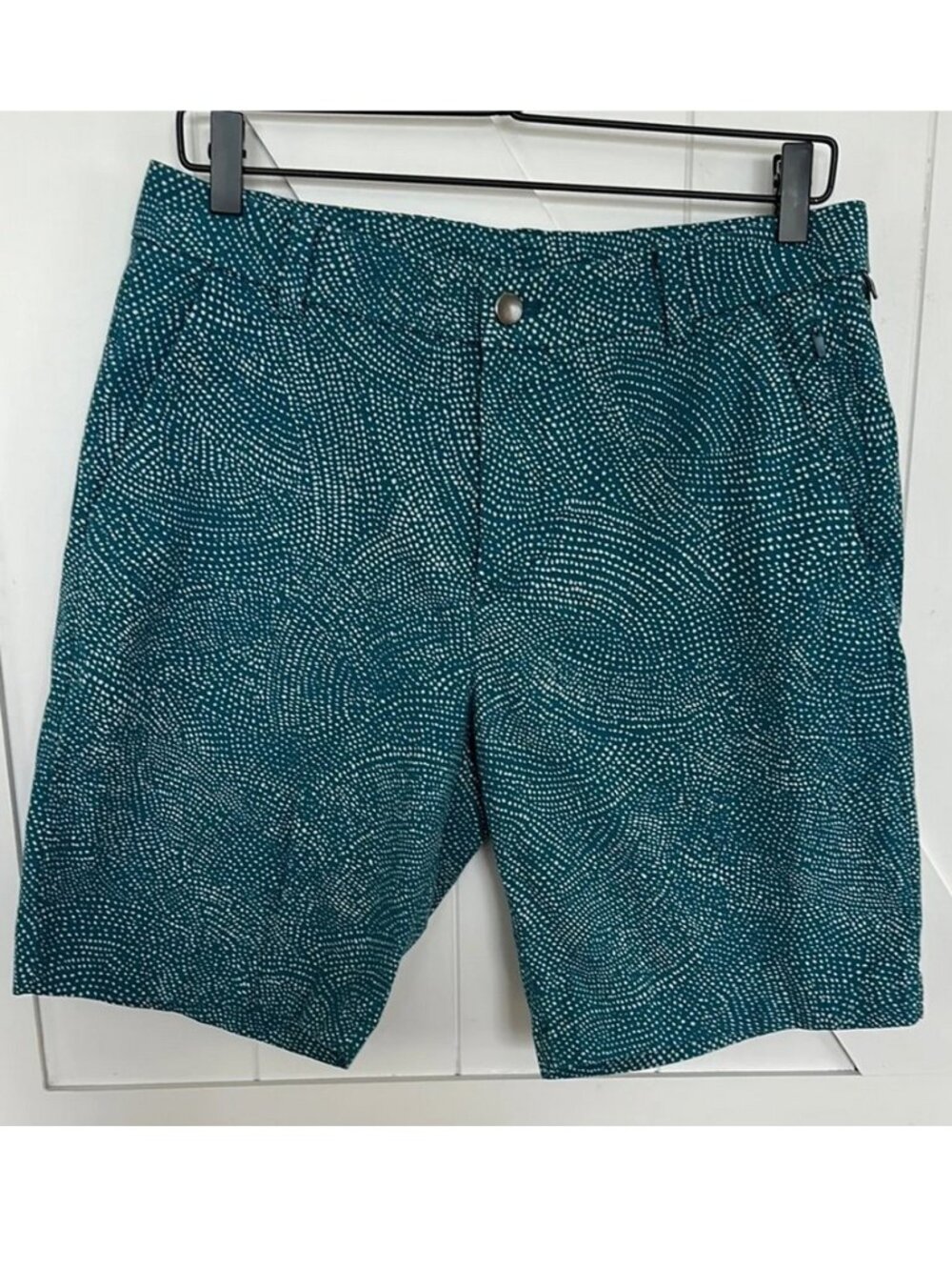 Lululemon Teal Patterned Men’s Shorts, Size 30
